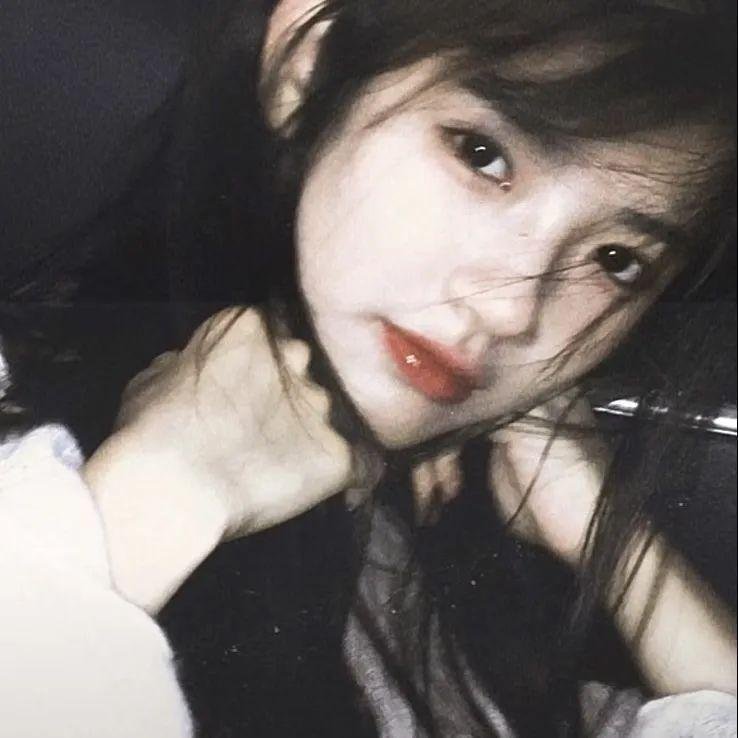 荒唐男荒唐女